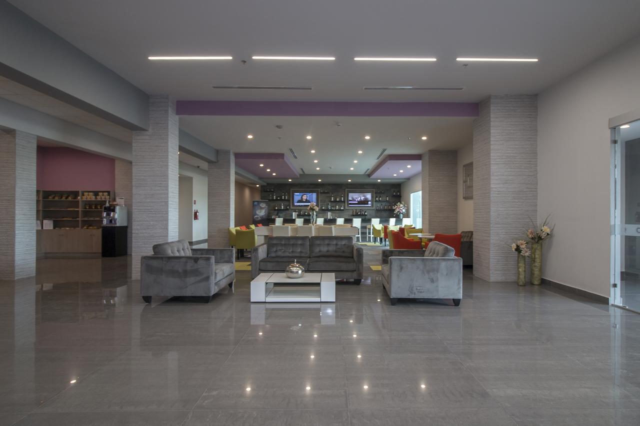 Chn Hotel Monterrey Aeropuerto, Trademark By Wyndham Apodaca Екстер'єр фото